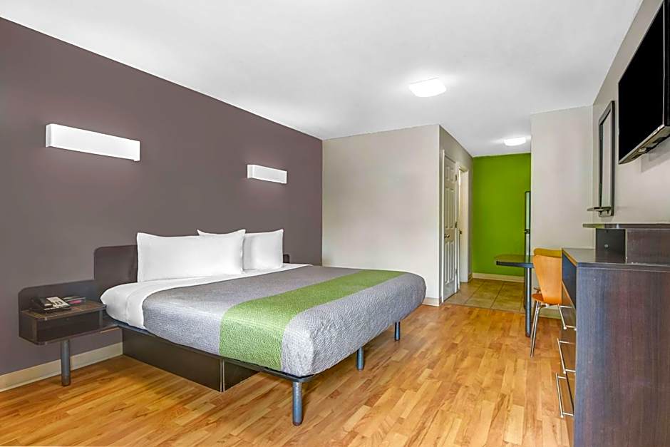 Studio 6-Atlanta, GA - Chamblee