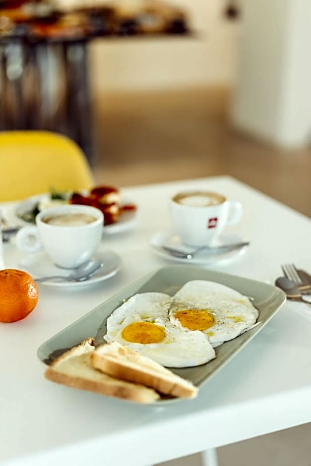 Marina Gardens Boutique & Suites