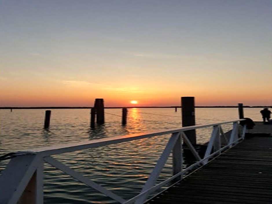 Lovely flat close to the beach-Beahost