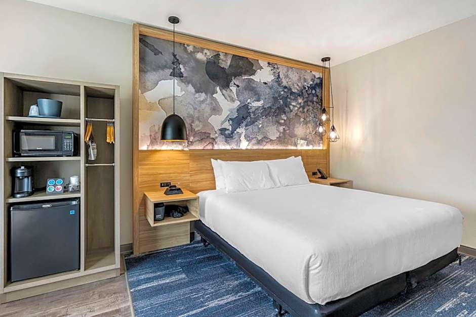 Best Western Plus Winter Haven Inn & Suites