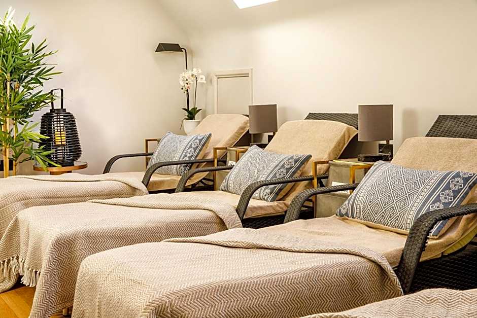 voco Lythe Hill Hotel Spa By IHG