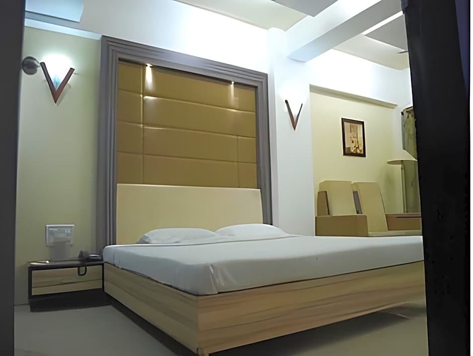 Hotel Ranjits Lakeview