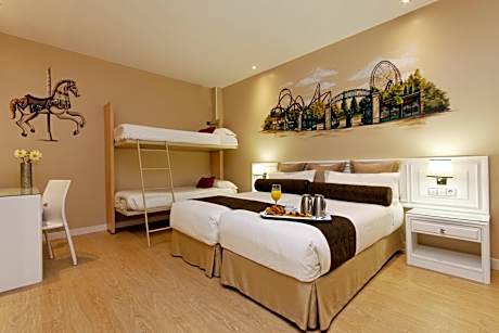 Standard Quadruple Room