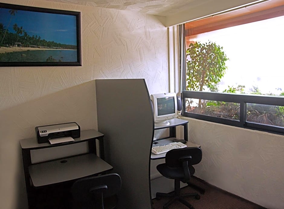 Porto Novo Hotel & Suites