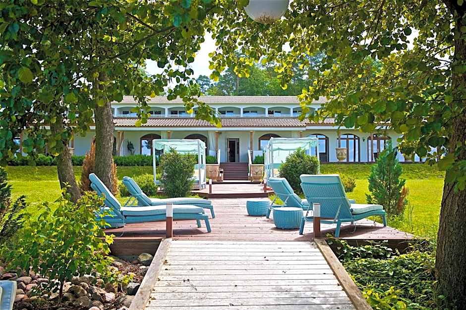 Panorama Hotel am Oberuckersee