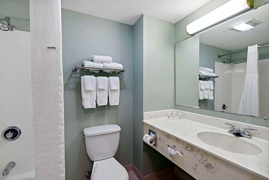 Ramada by Wyndham Saco/Old Orchard Beach Area