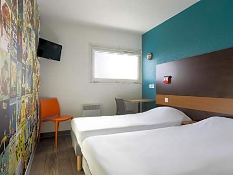 Side-Car Room (2 Adults)