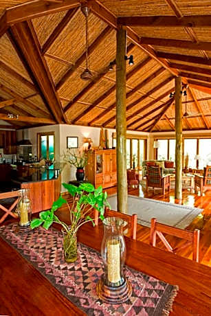 Bushwillow Collection