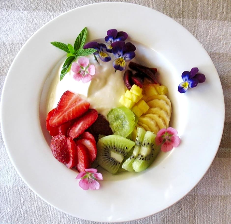 Fleur Bleue & The Timber Frame