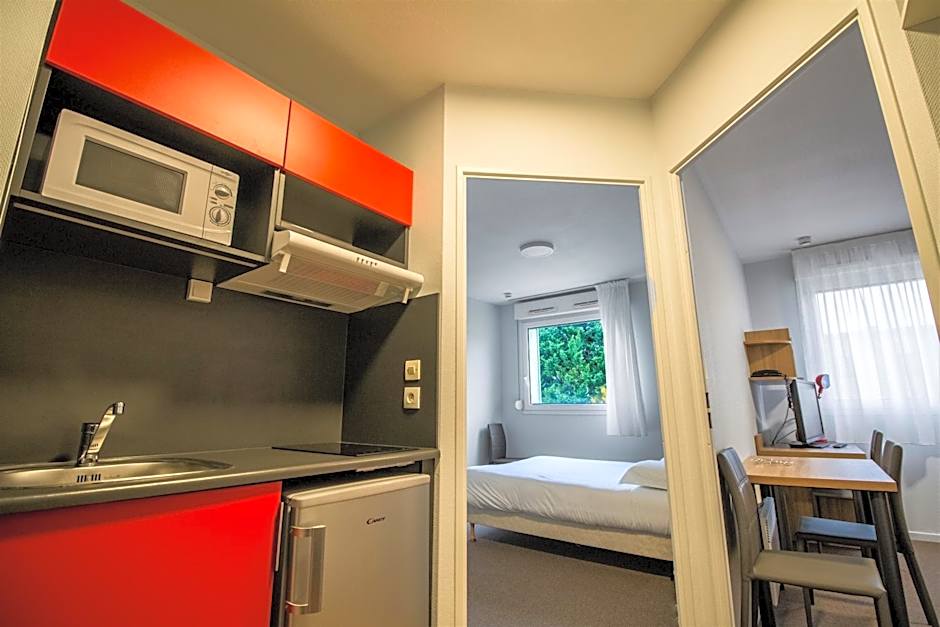 KOSY Appart'hôtel Le Champ De Mars Reims