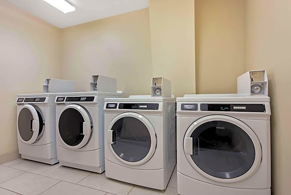 La Quinta Inn & Suites by Wyndham Morgan Hill -San Jose South