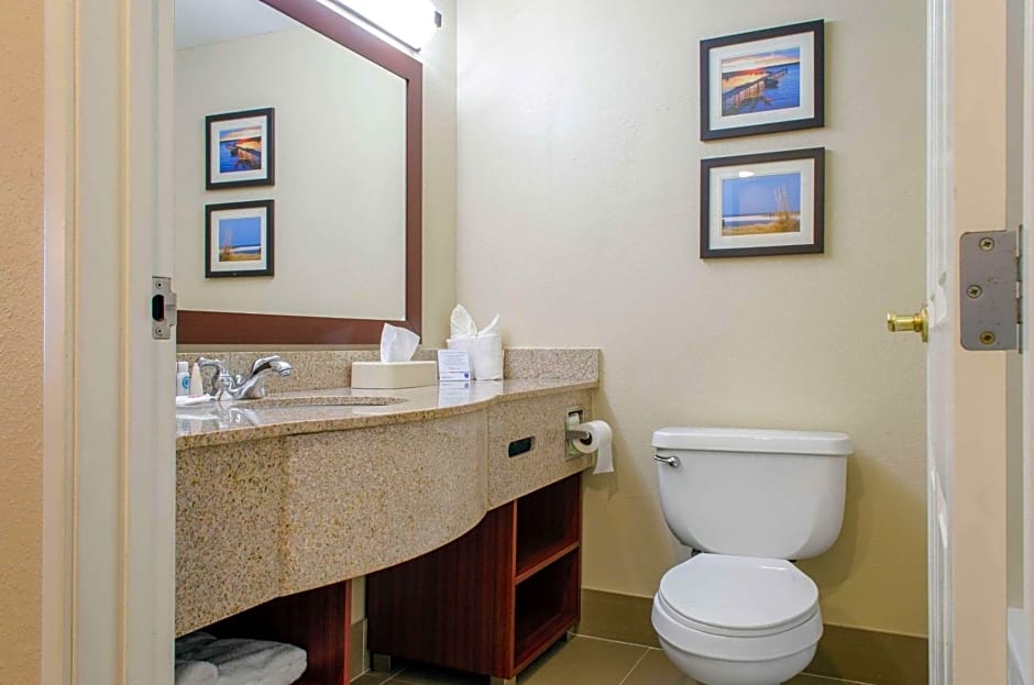 Comfort Inn & Suites Biloxi D'Iberville