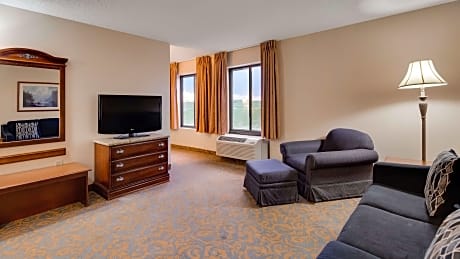 Suite King Bed Mobility Accessible Comms Assist Bathtub Grab Bar Sofabed Non-Smoking Full Breakfast