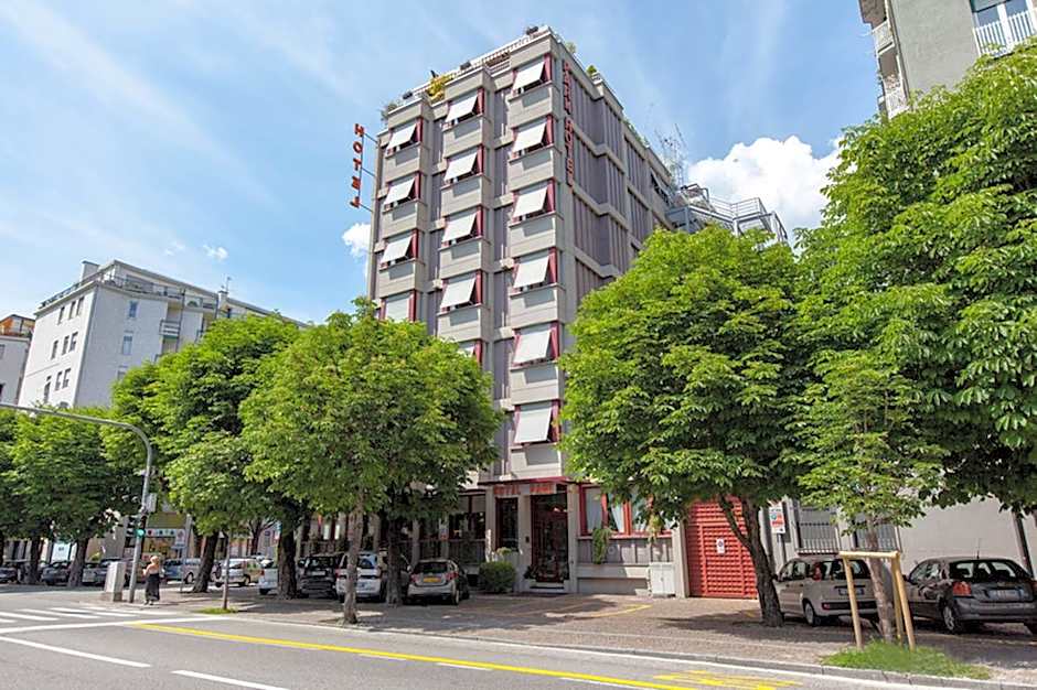 Photo 1 of 50 of Park Hotel Meublé