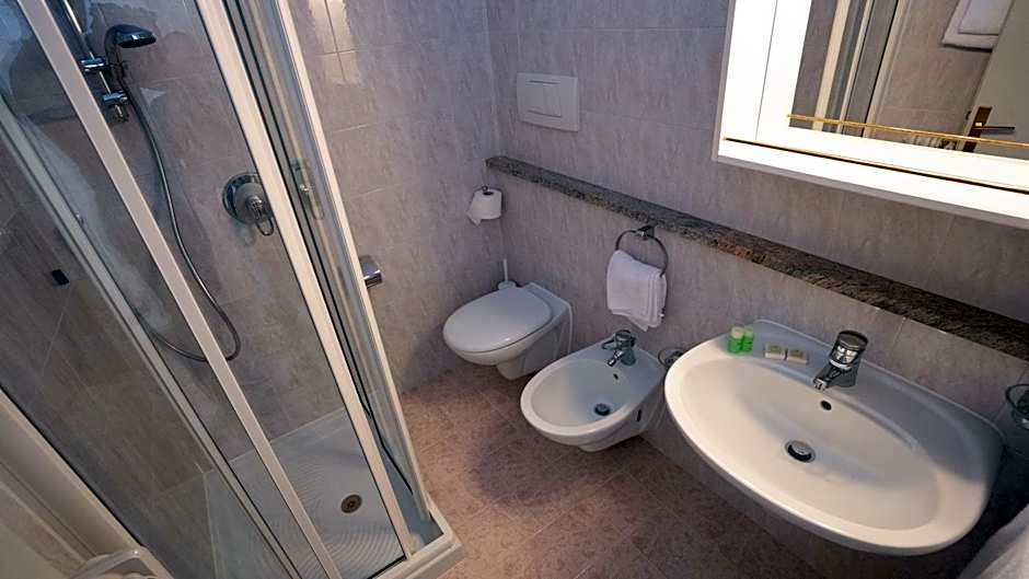 Hotel Benacus Torri del Benaco