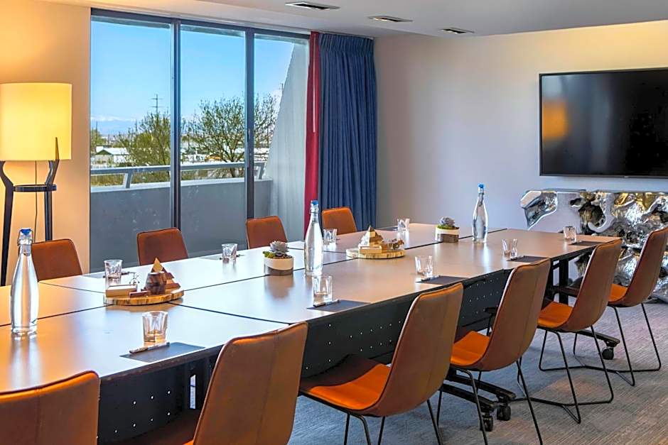 Renaissance Denver Hotel & Conference Center