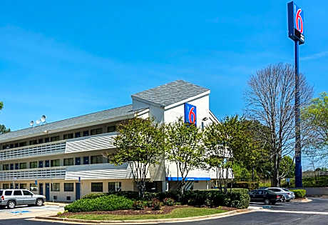 Motel 6-Tucker, GA - Atlanta Northeast
