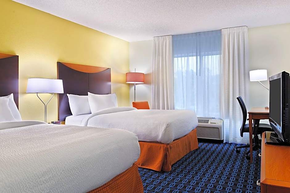 Fairfield Inn & Suites by Marriott Charlotte Arrowood