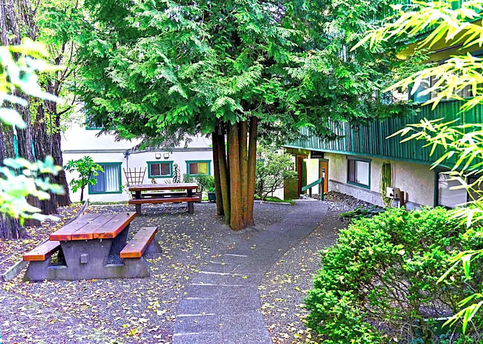 Robin Hood Inn and Suites