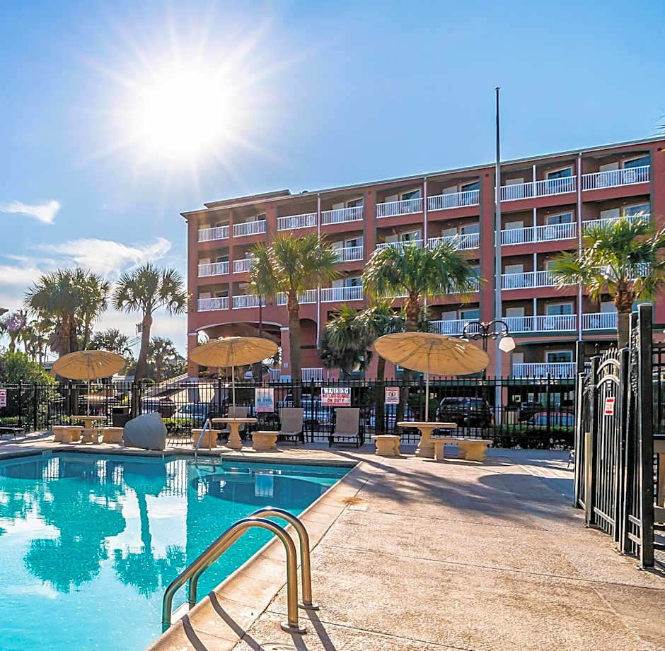 Quality Inn & Suites Galveston - Beachfront