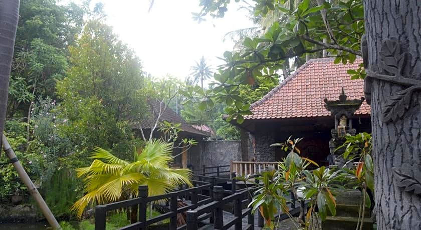 Kangkung Cottages