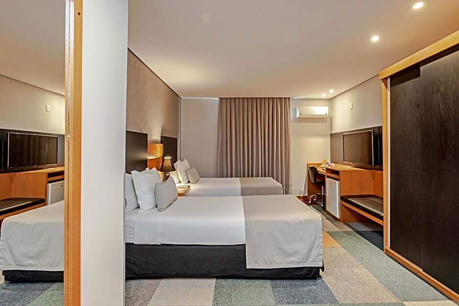 Slaviero Essential Curitiba Batel