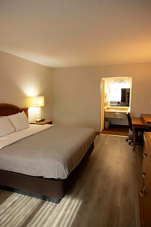 Quality Inn & Suites Lake Havasu City