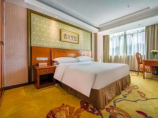 Vienna Hotel Huizhou West Lake Maidi South Road