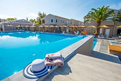 Amour Holiday Resort