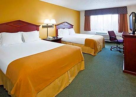 2 Queen Beds-Non Smoking