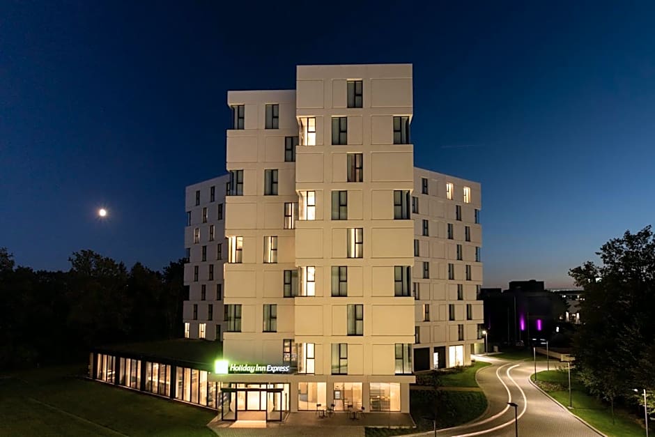 Holiday Inn Express Brussels Airport By IHG