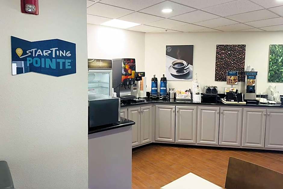 Clarion Pointe Albemarle