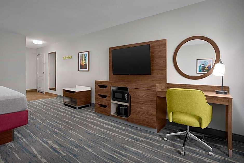 Hampton Inn By Hilton Yorkville