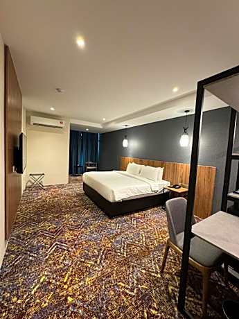 Superior King Room