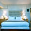 The Breakwater Inn & Spa