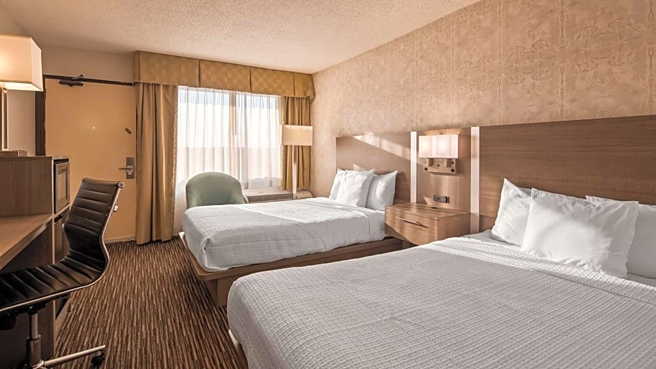 Best Western Mill River Manor