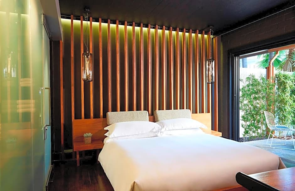 The Hollywood Roosevelt