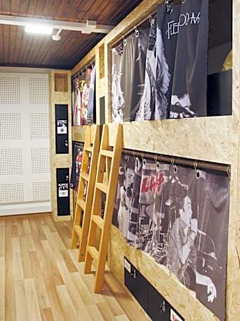 Bed in 4-Bed Mixed Dormitory Room