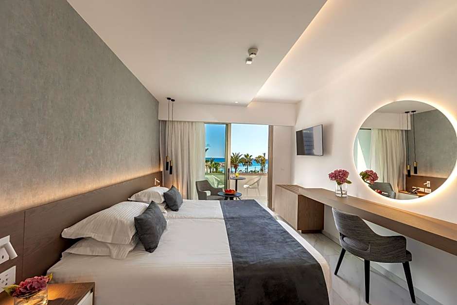Pavlo Napa Beach Hotel