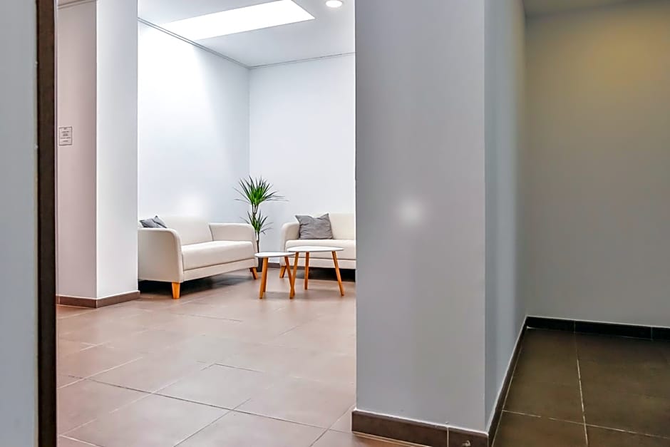Laramond Barcelona Rooms