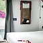 DISTRITO 88 - Hotel Boutique Only Adults