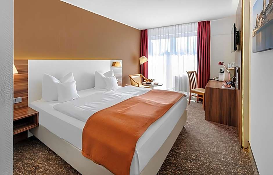 PLAZA INN Regensburg