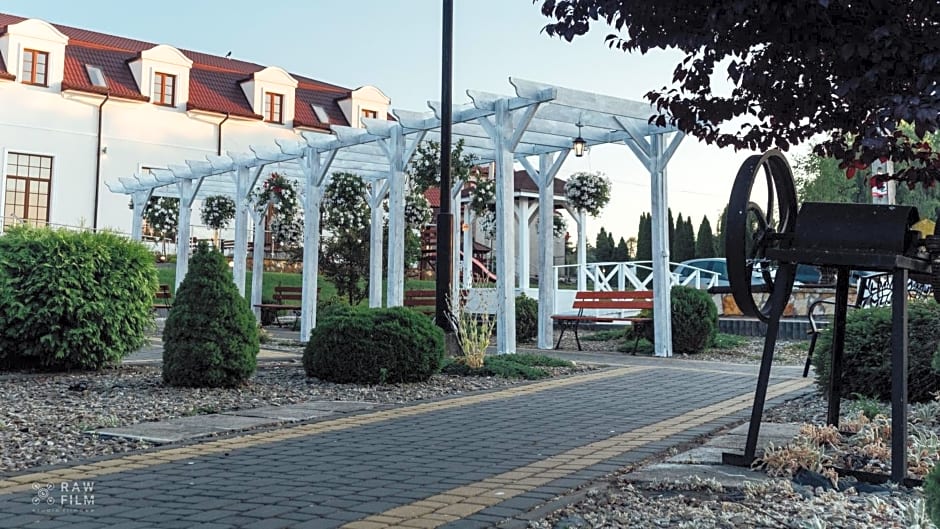 Hotel Nad Stawem