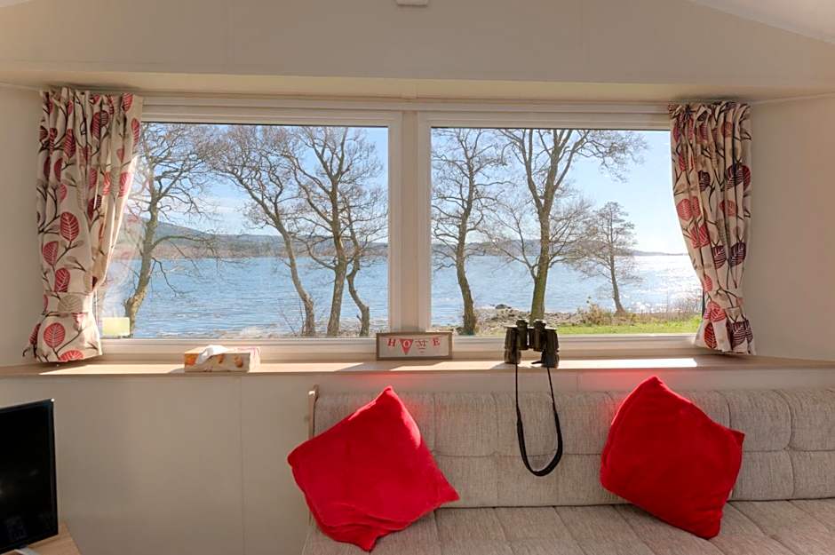 Appin Holiday Homes -Caravans, Lodges, Shepherds Hut and Train Carriage stays