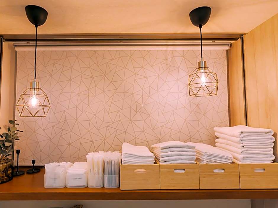 R Hotel The Atelier Shinsaibashi East – Osaka, 