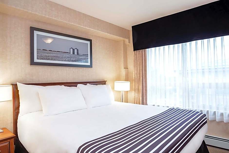 Sandman Hotel & Suites Regina