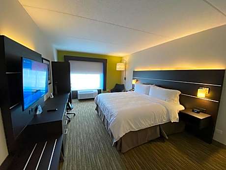 King Room - Mobility Access/Hearing Accessible