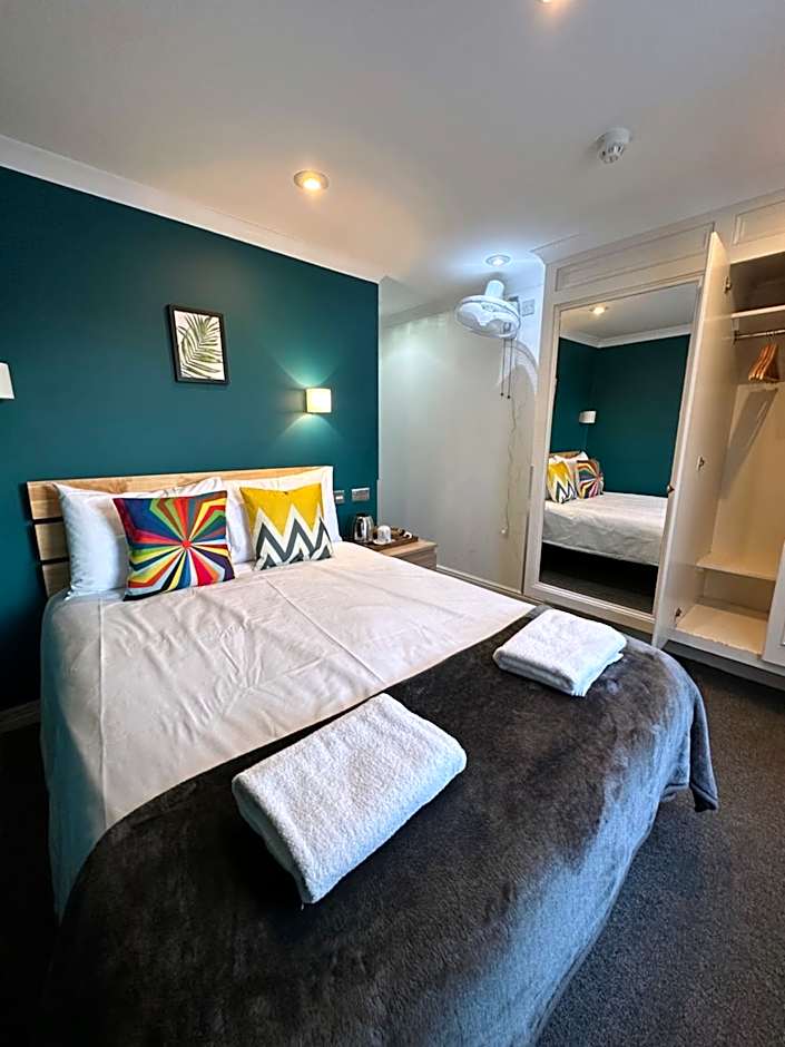 Smart Hyde Park View Hostel