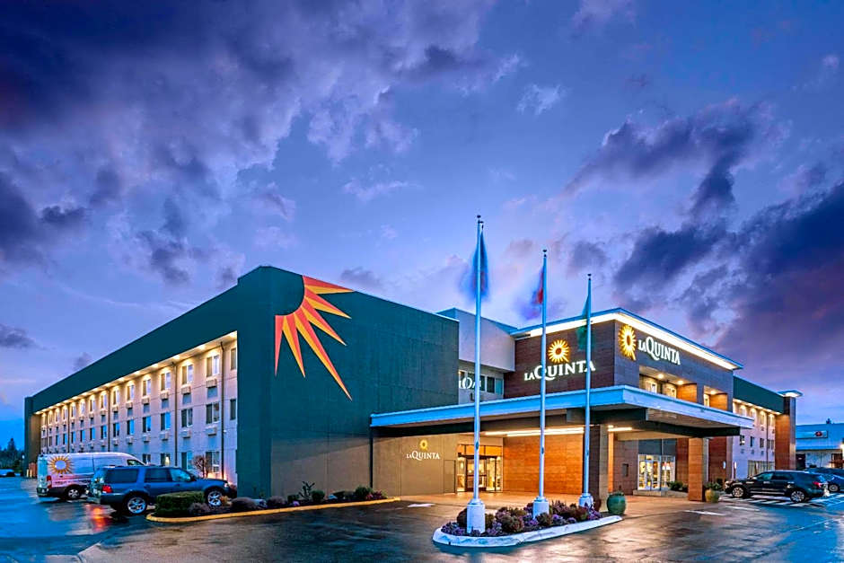 La Quinta Inn & Suites by Wyndham Seattle-Federal Way