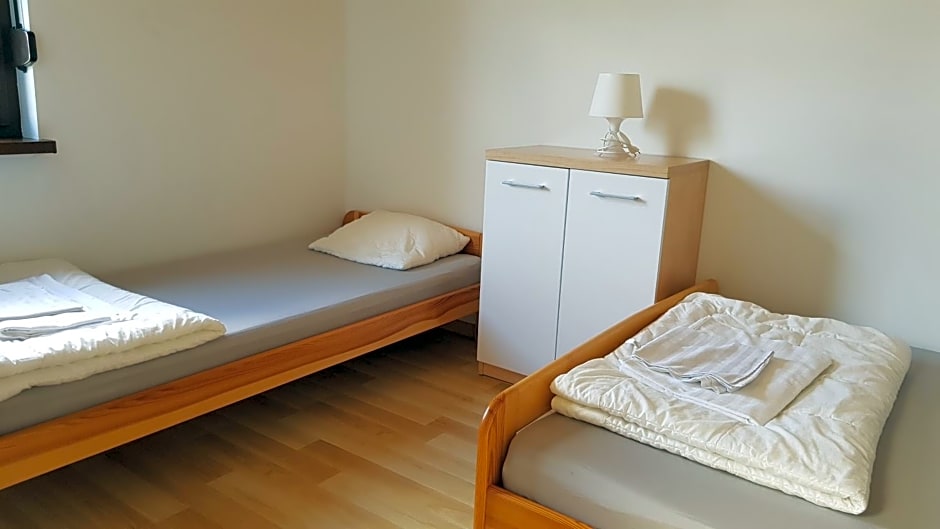 Domki letniskowe,apartamenty Wczasowa 8a